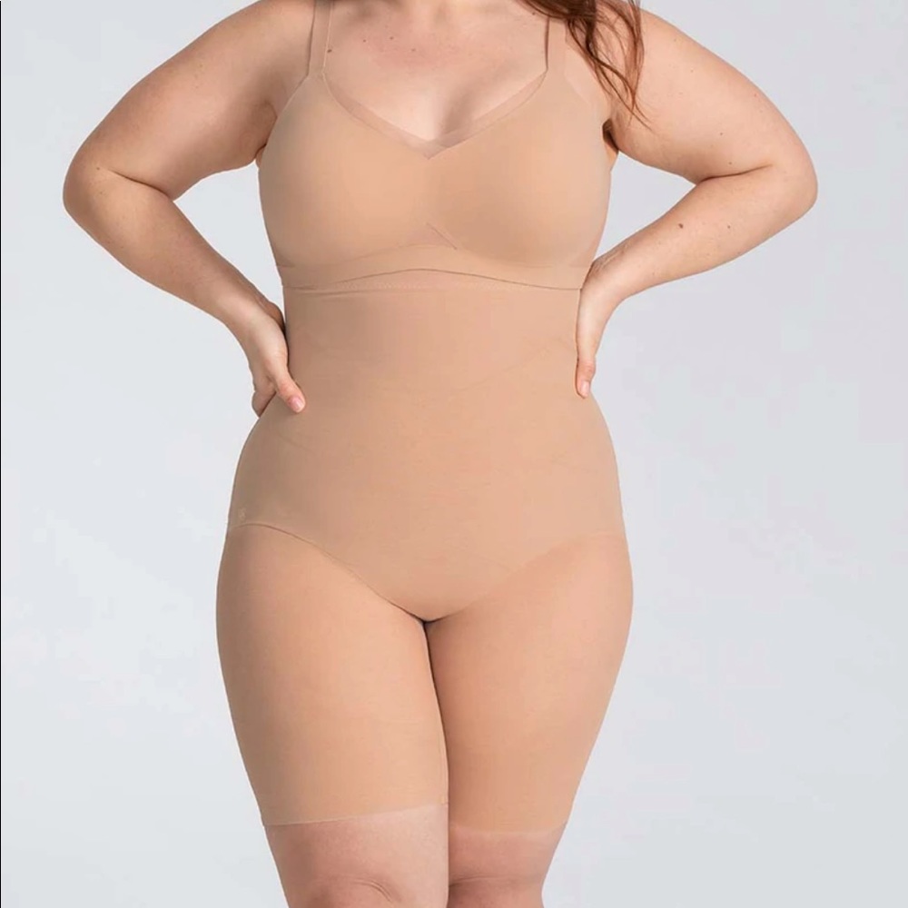 Honeylove Superpower Short